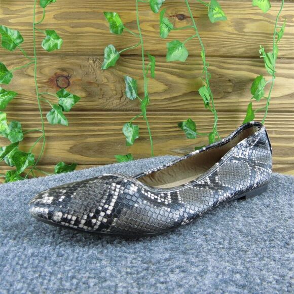 Old Navy  Women Ballet Shoes Gray Synthetic Slip On Size 8‎ Medium - Picture 1 of 9